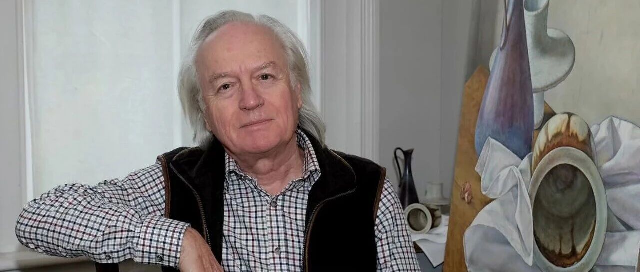 He is 73 years old and has been a legend all the way! Painting oil painting figures into the altar, every detail is extremely amazing